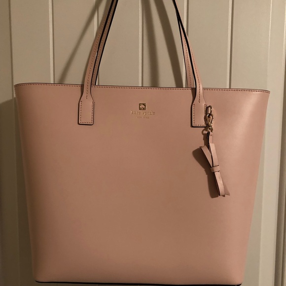 kate spade Handbags - NWOT: Kate Spade New York Karla Tote